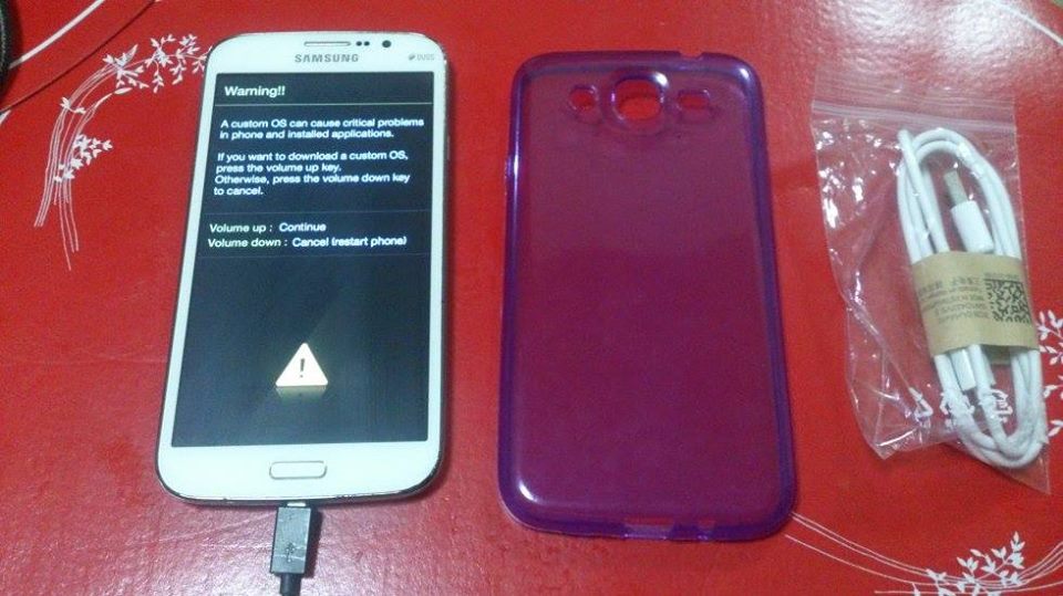 Samsung Galaxy Mega 5.8 GT-i9152 Duos White with 1 case photo